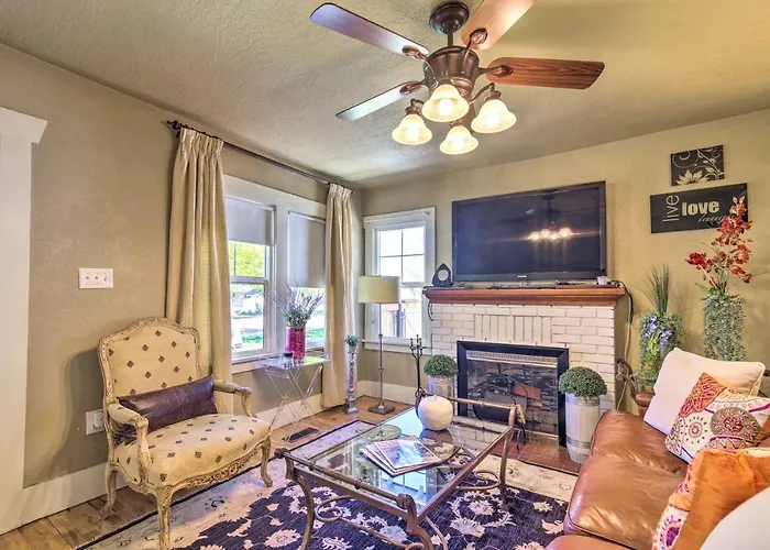 Charming Home In Downtown Nampa With Patio And Yard!